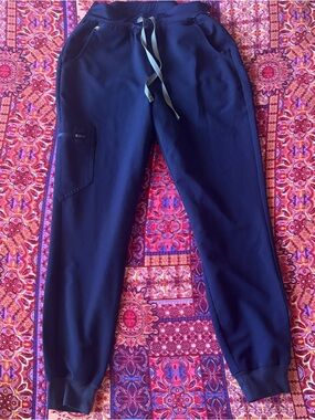 FIGS SCRUB JOGGER PANTS SMALL